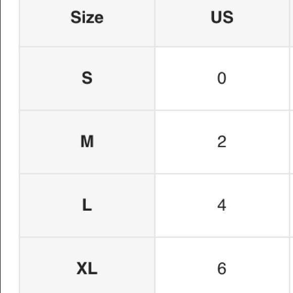 Shein crop top - Picture 4 of 4